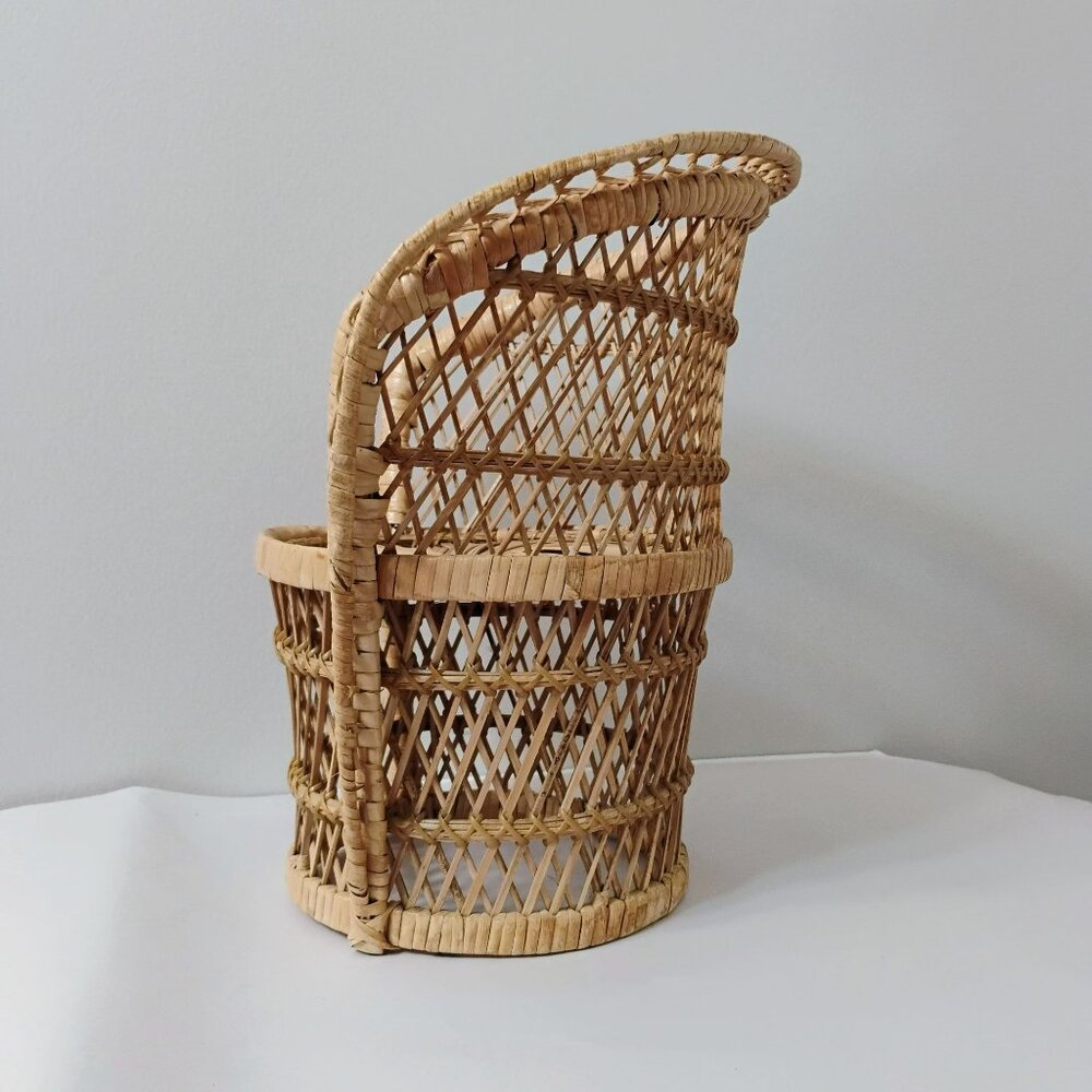 Vintage Wicker Peacock Doll Chair, Rattan Plant Stand, Hippie Boho Fan Back - Picture 6 of 8
